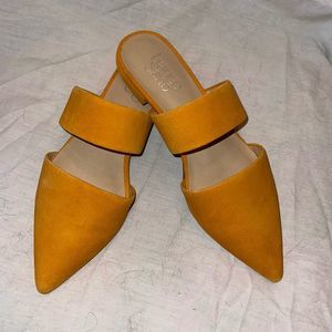 New Franco Sarto mustard color slides
